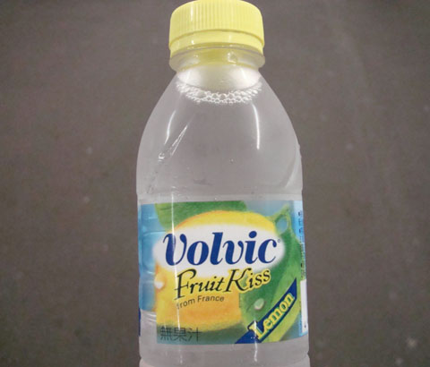 Volvic Lemon(J).jpg