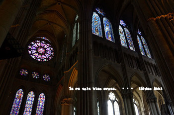 Reims大聖堂内部（１９）.jpg